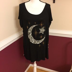 Plus size top Black with design